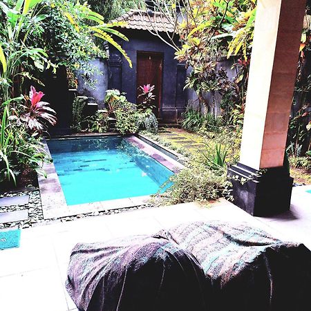 Sari House Ubud Exterior photo